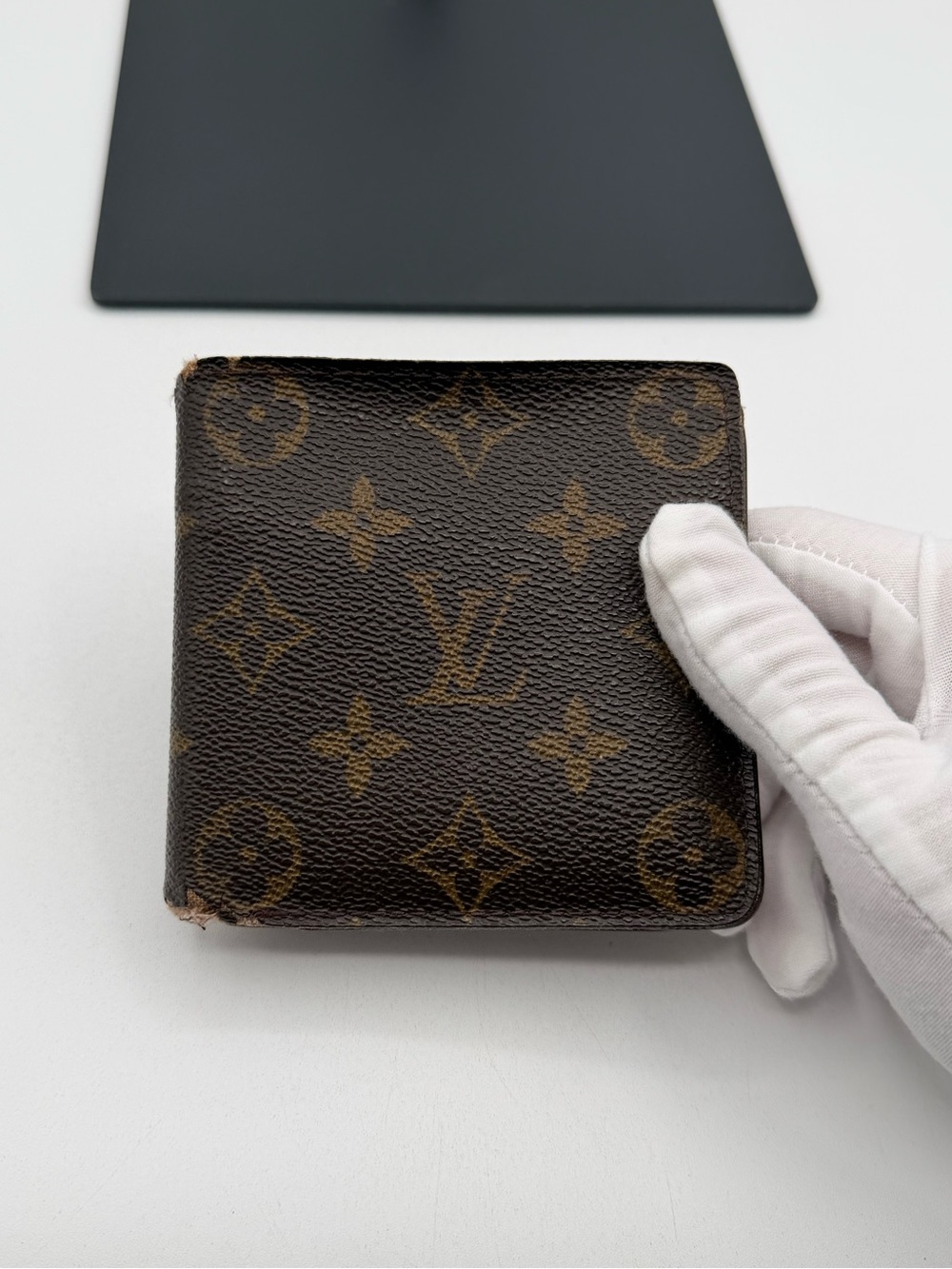Louis Vuitton Monogram Bi Fold Wallet